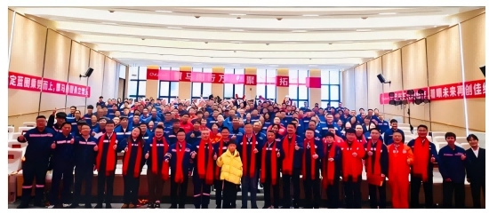  蹄疾步稳 马跃新程｜云顶集团全球各产业基地进行2025年度赞美大会