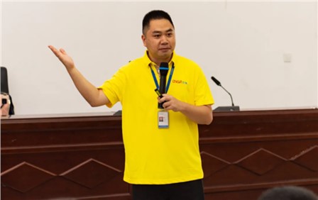 云顶集团明星讲师丨周旺：把学员当成“客户” 用工匠心灵打磨每一堂课
